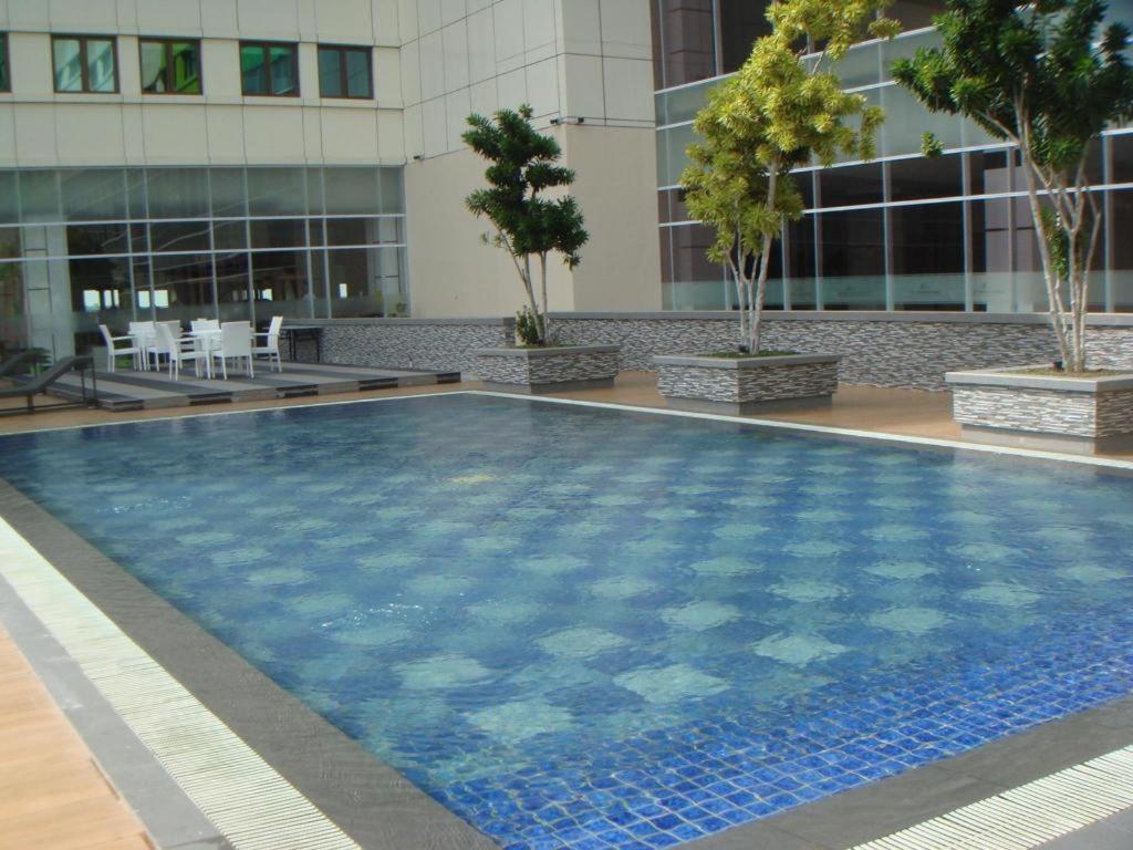 Ck Tanjungpinang Hotel And Convention Centre Экстерьер фото