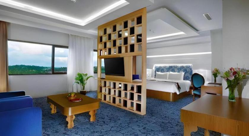 Ck Tanjungpinang Hotel And Convention Centre Экстерьер фото