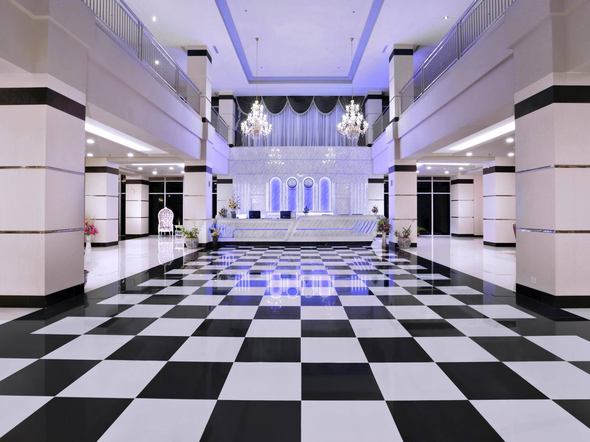 Ck Tanjungpinang Hotel And Convention Centre Экстерьер фото