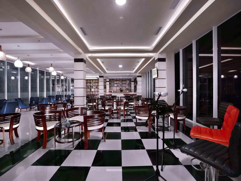Ck Tanjungpinang Hotel And Convention Centre Экстерьер фото